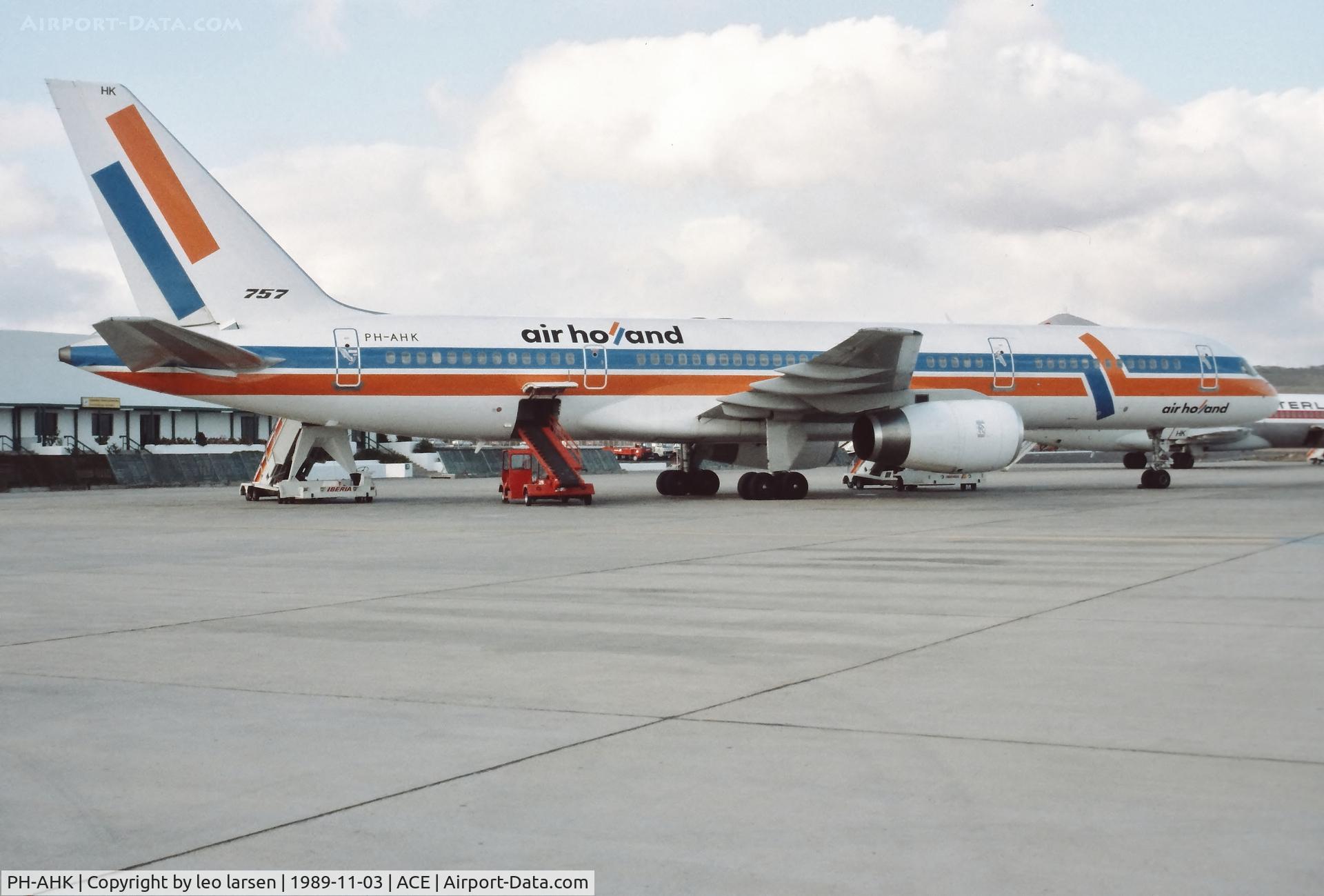 PH-AHK, 1989 Boeing 757-23A C/N 24291, Lanzarote 3.11.1989