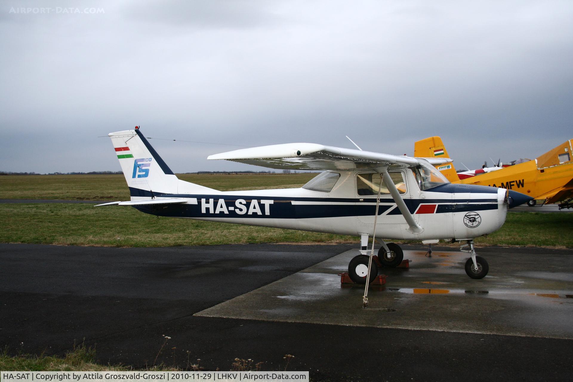 HA-SAT, 1970 Reims F150K C/N 0606, Kaposújlak Airport, Hungary