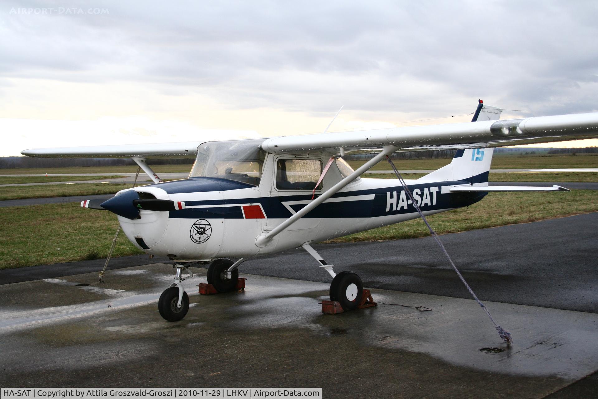 HA-SAT, 1970 Reims F150K C/N 0606, Kaposújlak Airport, Hungary
