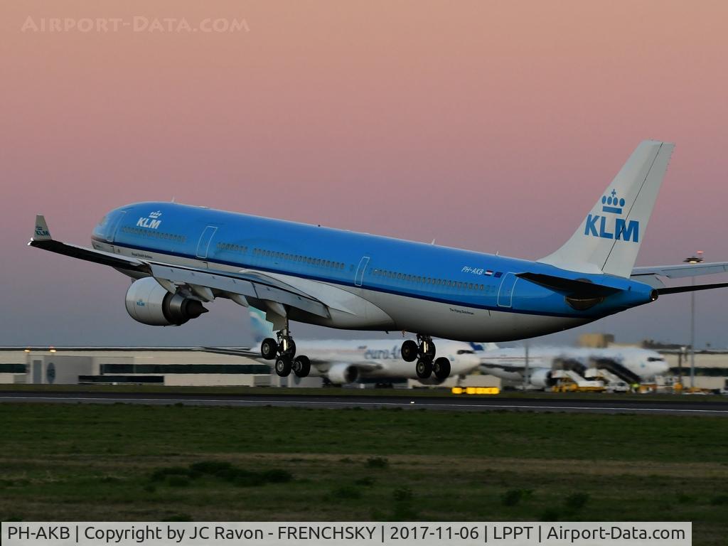 PH-AKB, 2012 Airbus A330-303 C/N 1294, KLM