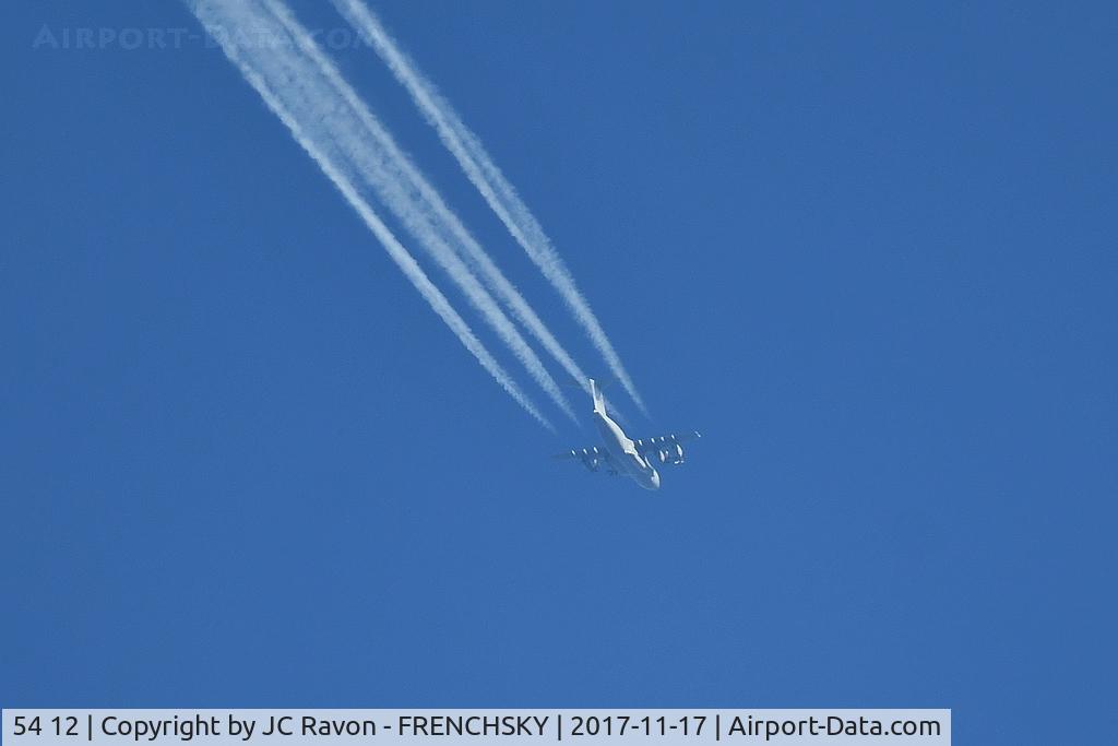 54 12, 2017 Airbus A400M Atlas C/N 057, GAF 303 overflying Bordeaux city level 340 speed 384kts