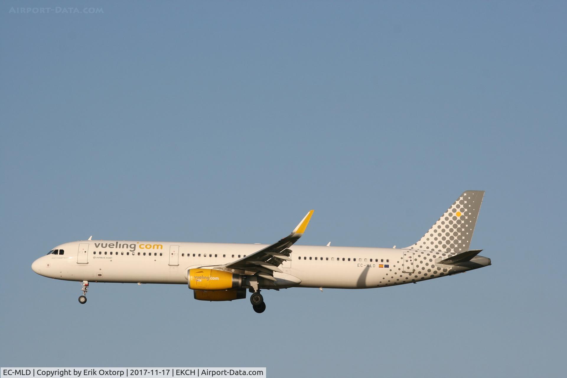 EC-MLD, 2016 Airbus A321-231 C/N 7105, EC-MLD landing rw 22L
