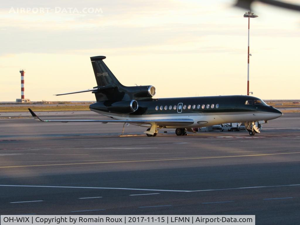 OH-WIX, 2014 Dassault Falcon 7X C/N 231, Parked
