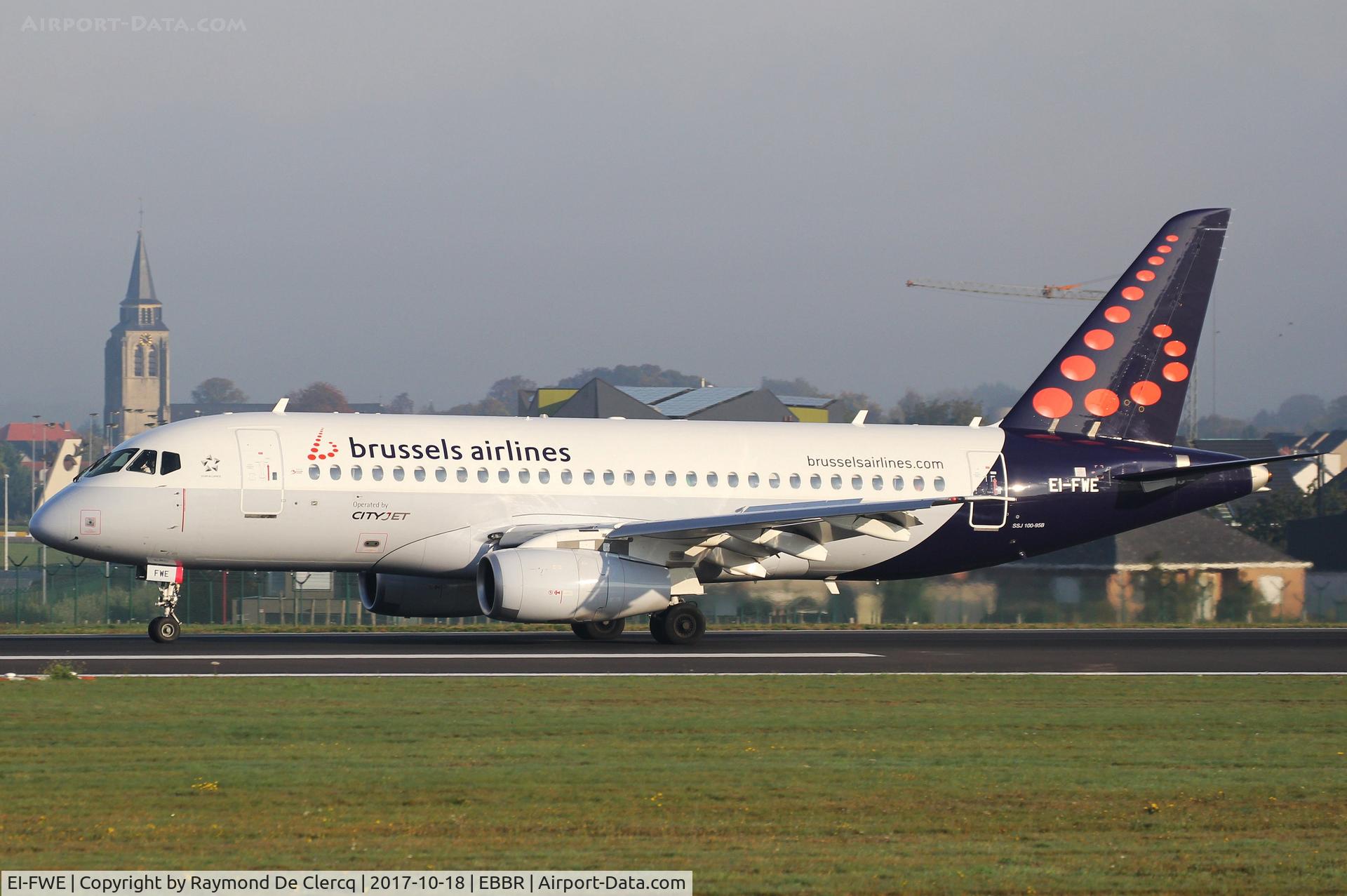 EI-FWE, 2016 Sukhoi SuperJet 100-95B C/N 95117, Landing 25L