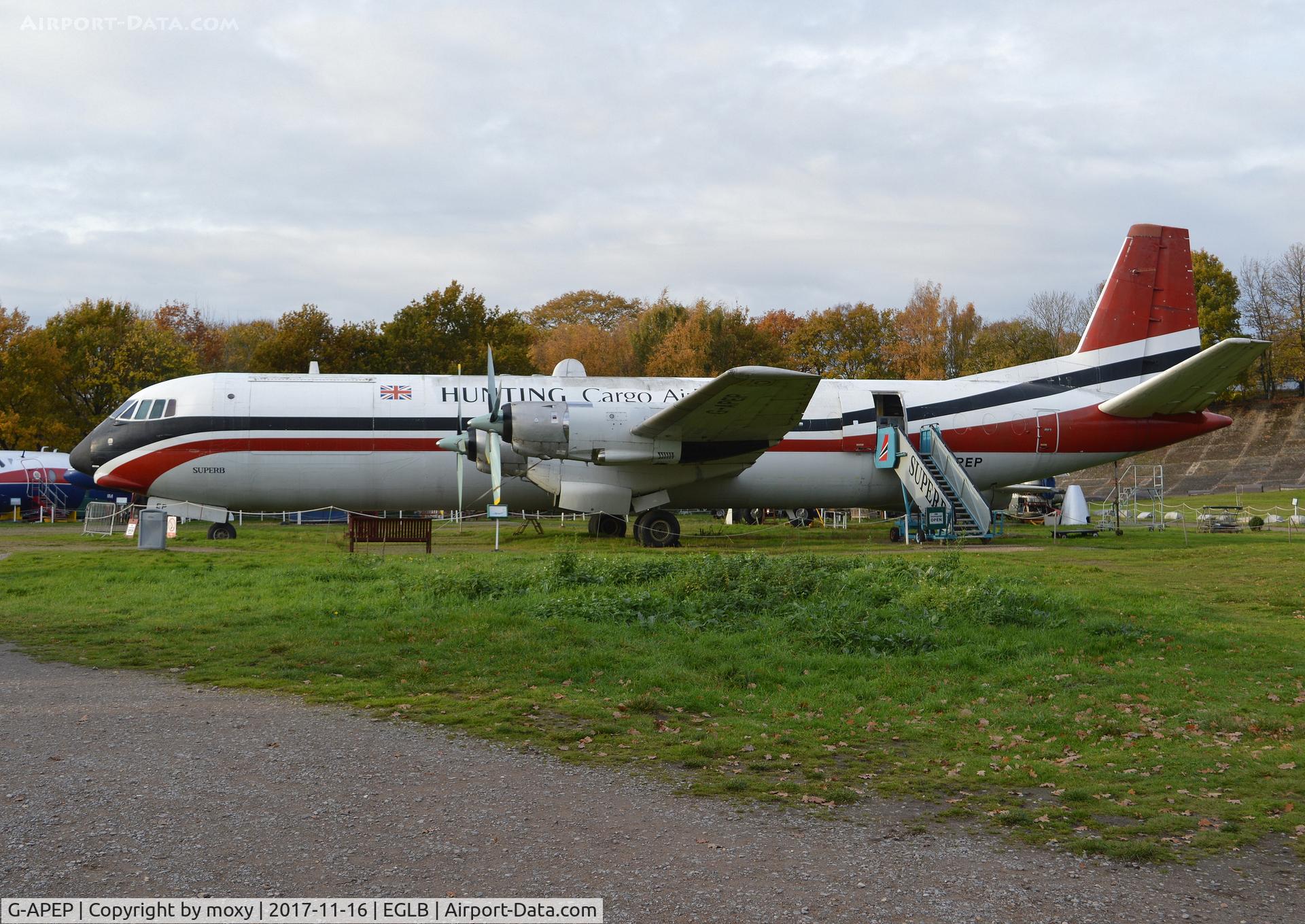 G-APEP, 1961 Vickers Vanguard 953 C/N 719, Vickers V953C Merchantman at Brooklands Airfield.