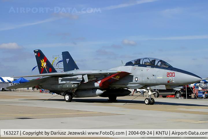 163227, Grumman F-14B Tomcat Tomcat C/N 588, F-14B Tomcat 163227 AA-200 from VFA-11 