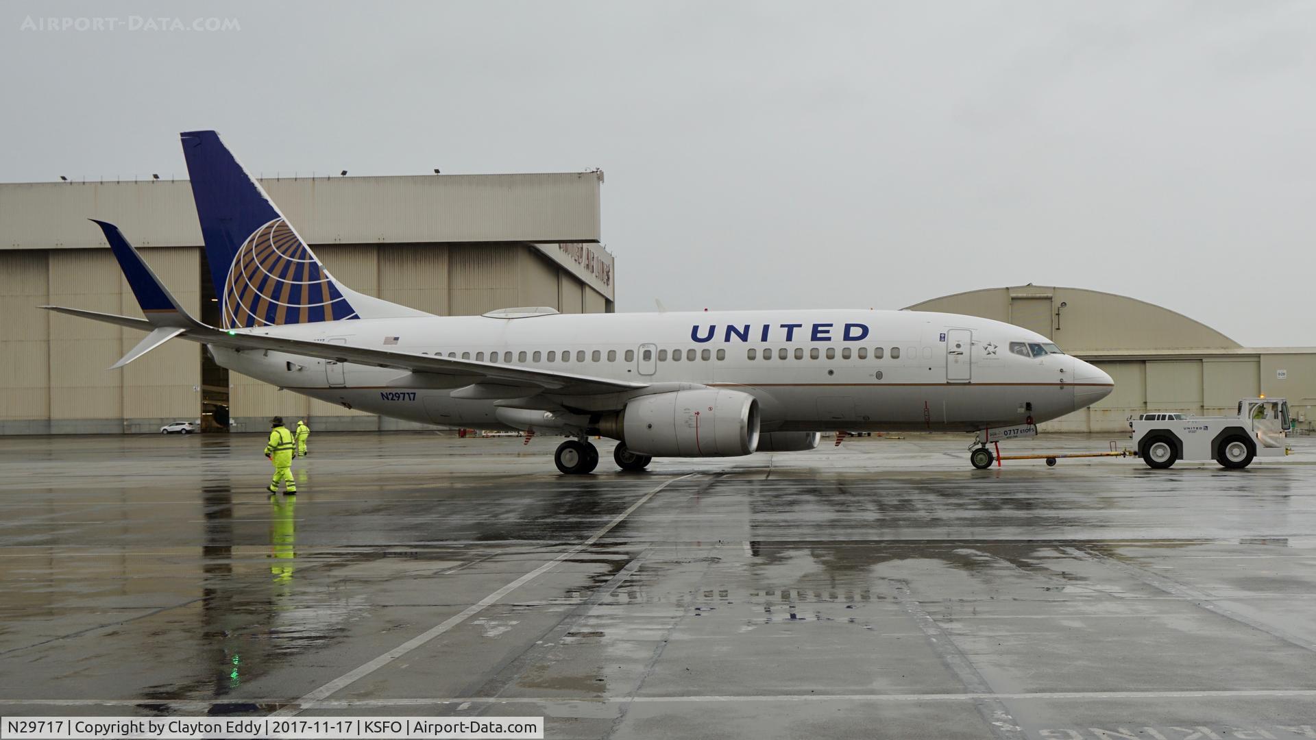 N29717, 1999 Boeing 737-724 C/N 28936, SFO 2017.