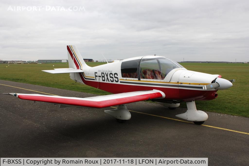 F-BXSS, Robin DR-400-120 Dauphin 2+2 C/N 1109, Parked