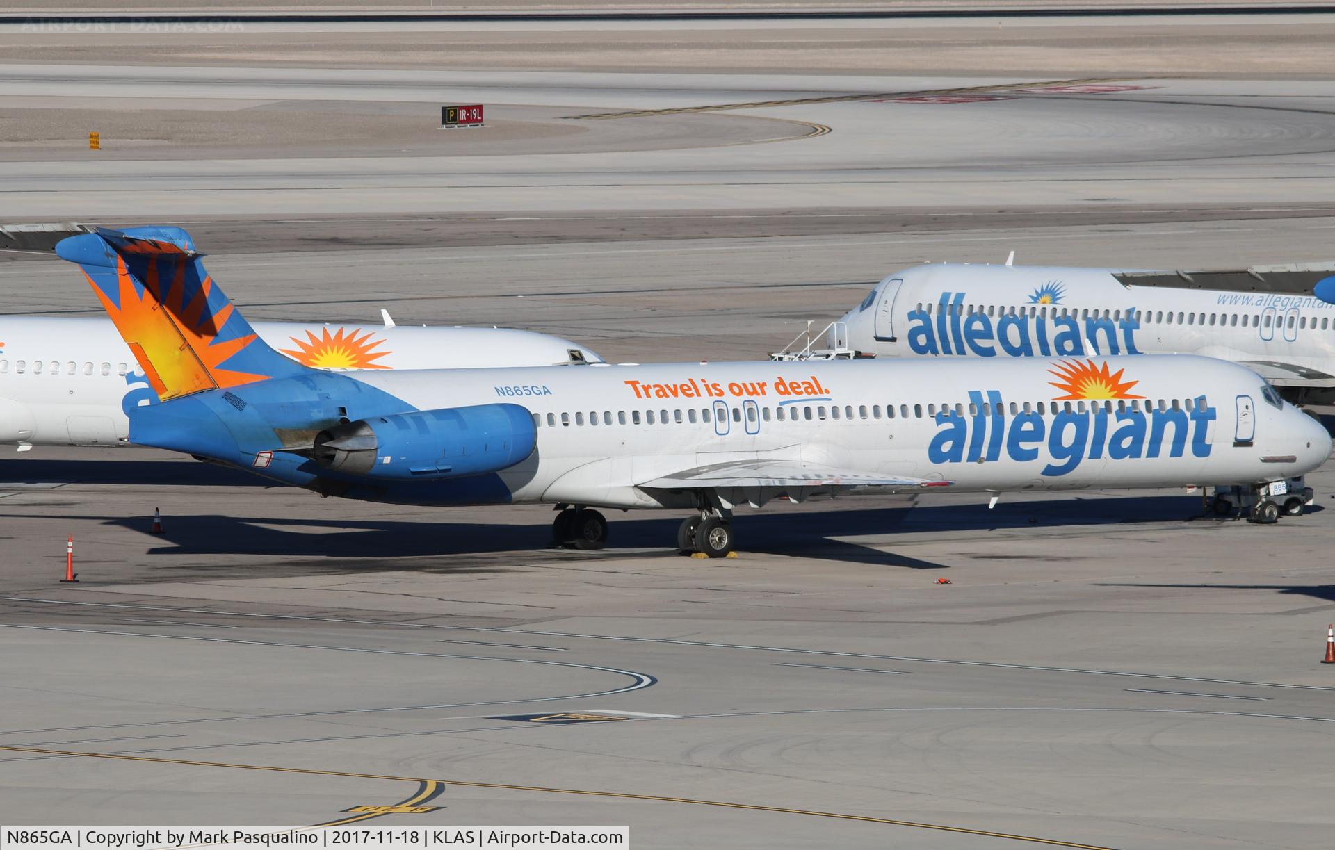 N865GA, 1990 McDonnell Douglas MD-83 (DC-9-83) C/N 49998, MD-83