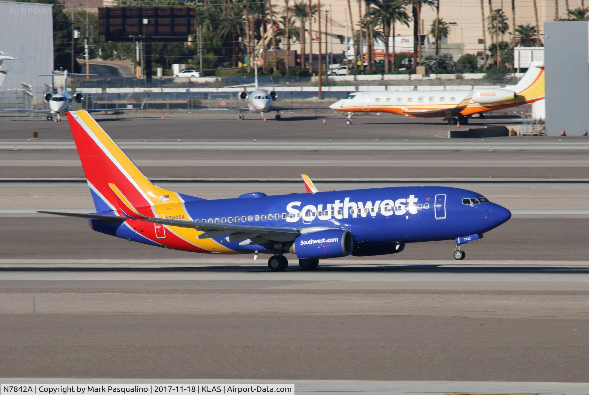 N7842A, 2000 Boeing 737-73V C/N 30237, Boeing 737-700