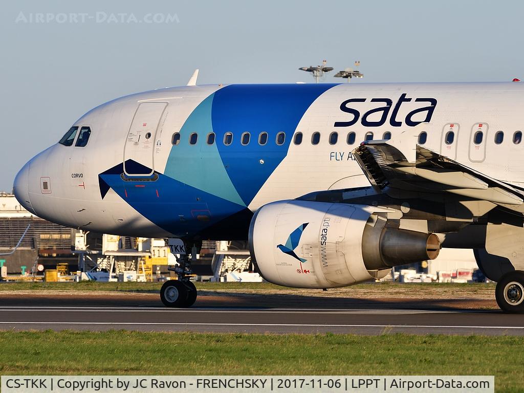 CS-TKK, 2005 Airbus A320-214 C/N 2390, 