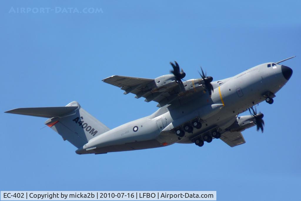 EC-402, 2010 Airbus A400M Atlas C/N 002, Take off