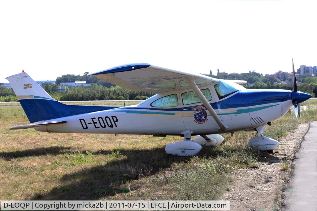 D-EOQP, Cessna 182P Skylane C/N 18263144, Parked