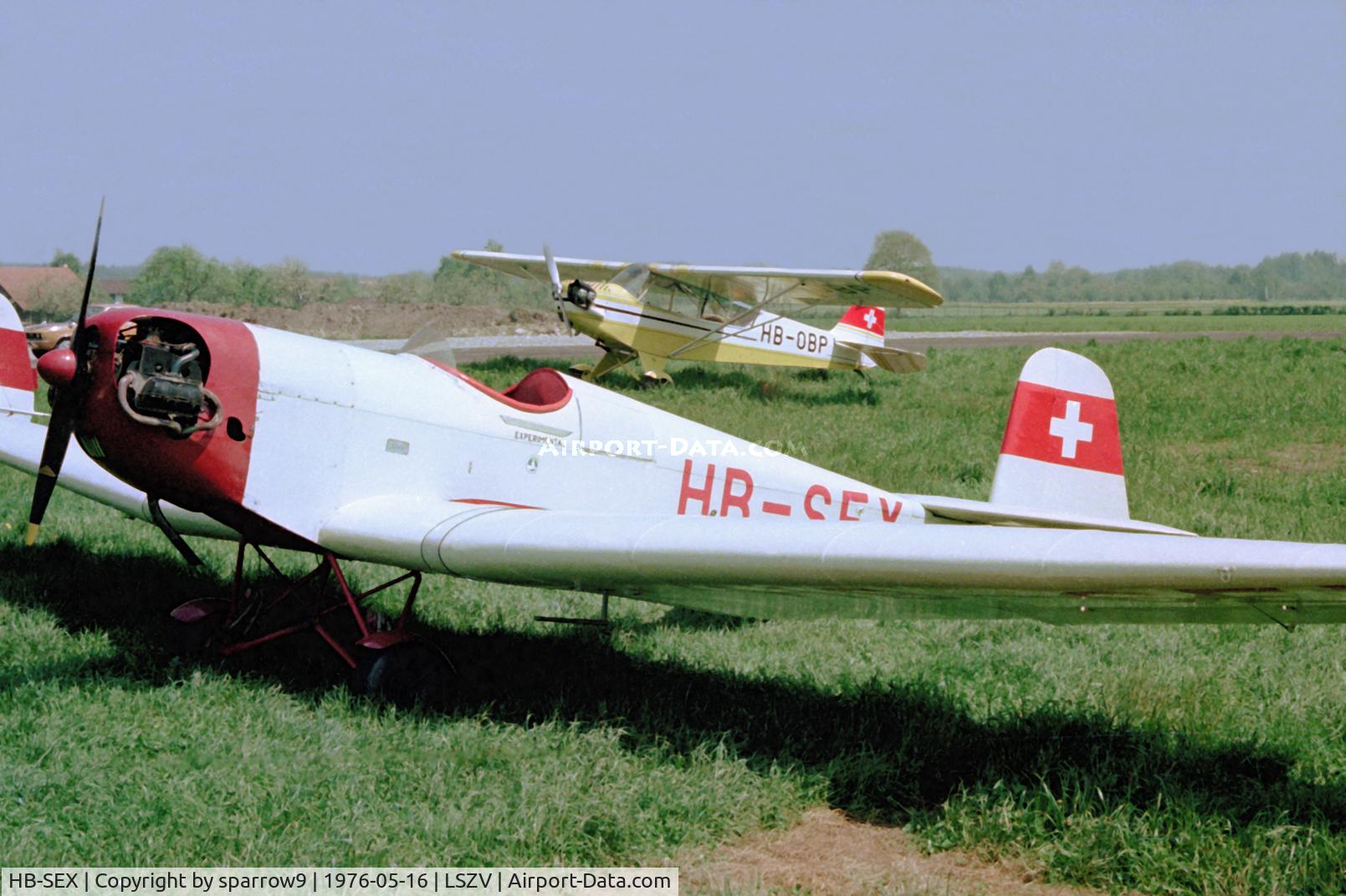 HB-SEX, 1934 DKW-Erla ME.5A C/N 14, A sunny day at Sitterdorf. Scanned from a color-negative.