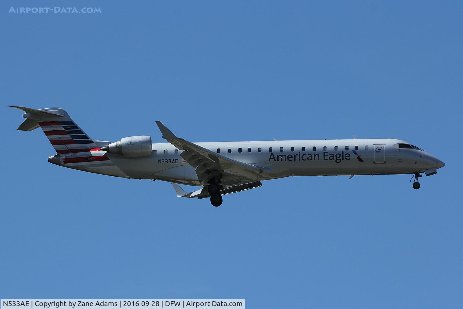 N533AE, Bombardier CRJ-702 (CL-600-2C10) Regional Jet C/N 10311, Arriving at DFW Airport