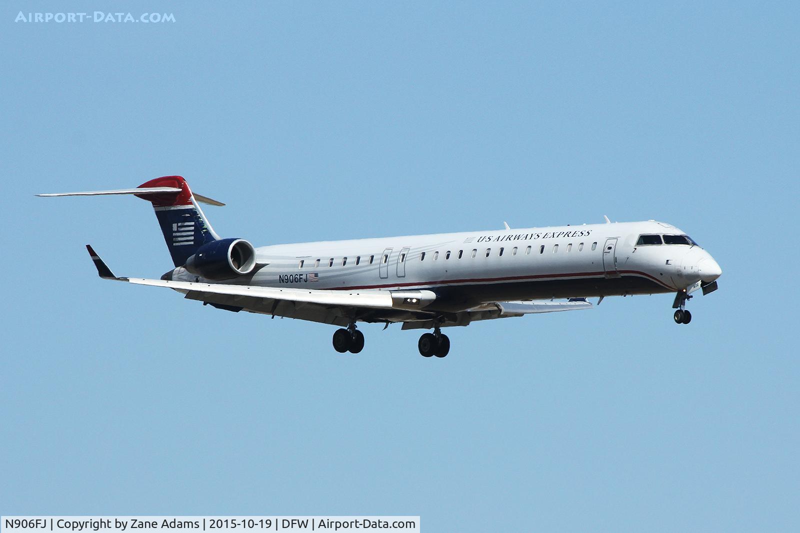 N906FJ, 2003 Bombardier CRJ-900ER (CL-600-2D24) C/N 15006, Arriving at DFW Airport