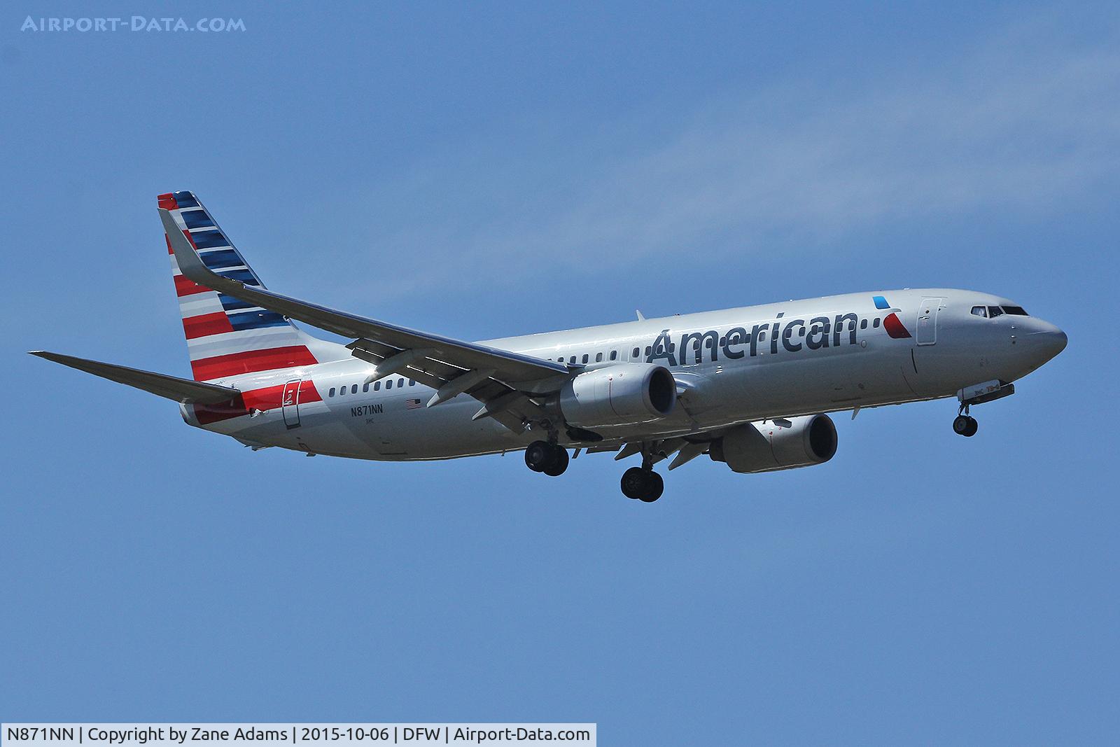 N871NN, 2011 Boeing 737-823 C/N 31127, Arriving at DFW Airport