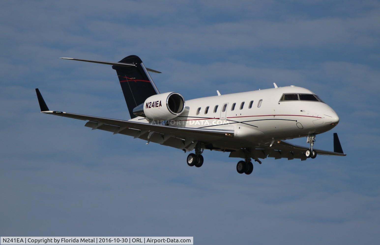 N241EA, 2013 Bombardier Challenger 605 (CL-600-2B16) C/N 5945, Challenger 605