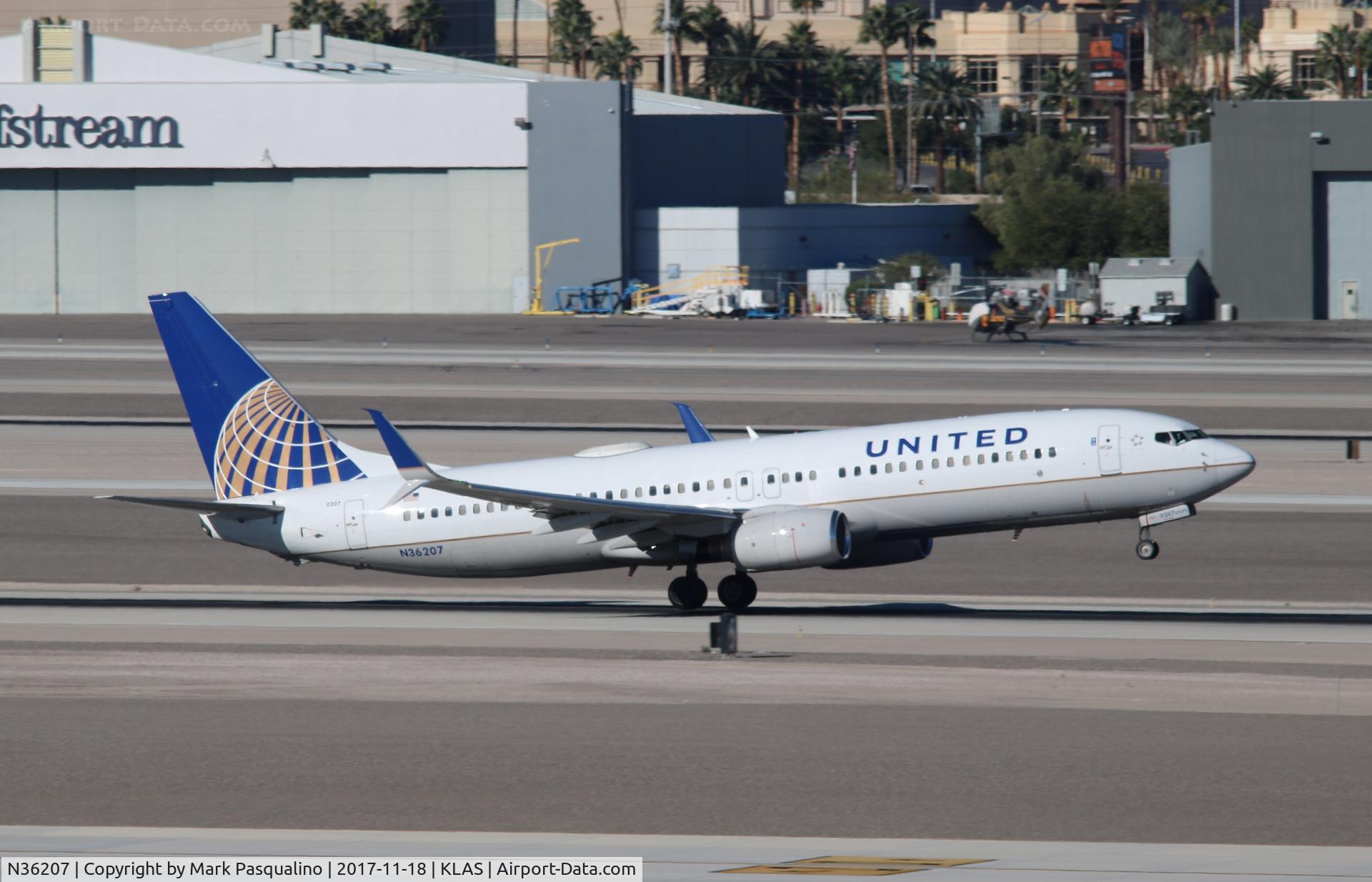 N36207, 2000 Boeing 737-824 C/N 30579, Boeing 737-800