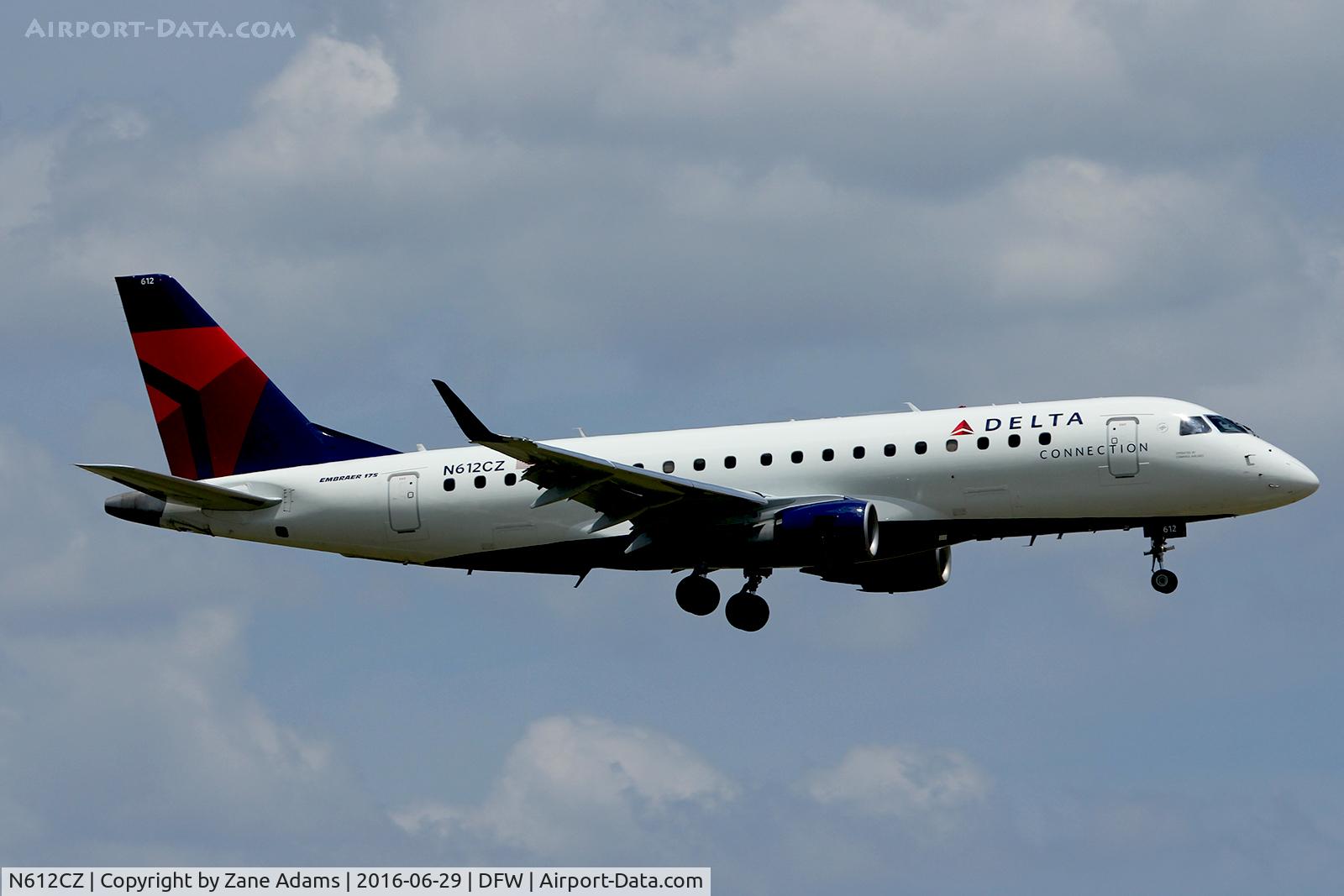 N612CZ, 2007 Embraer 175LR (ERJ-170-200LR) C/N 17000201, Arriving at DFW Airport