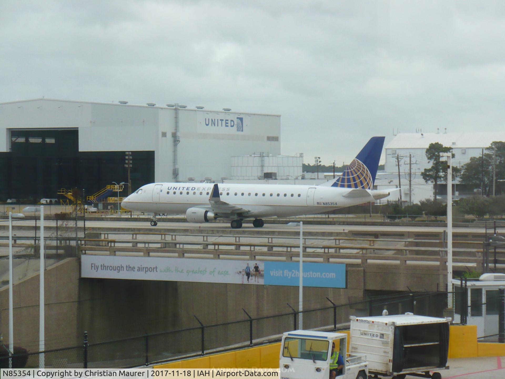 N85354, 2017 Embraer 175LR (ERJ-170-200LR) C/N 17000687, ERJ-175LR