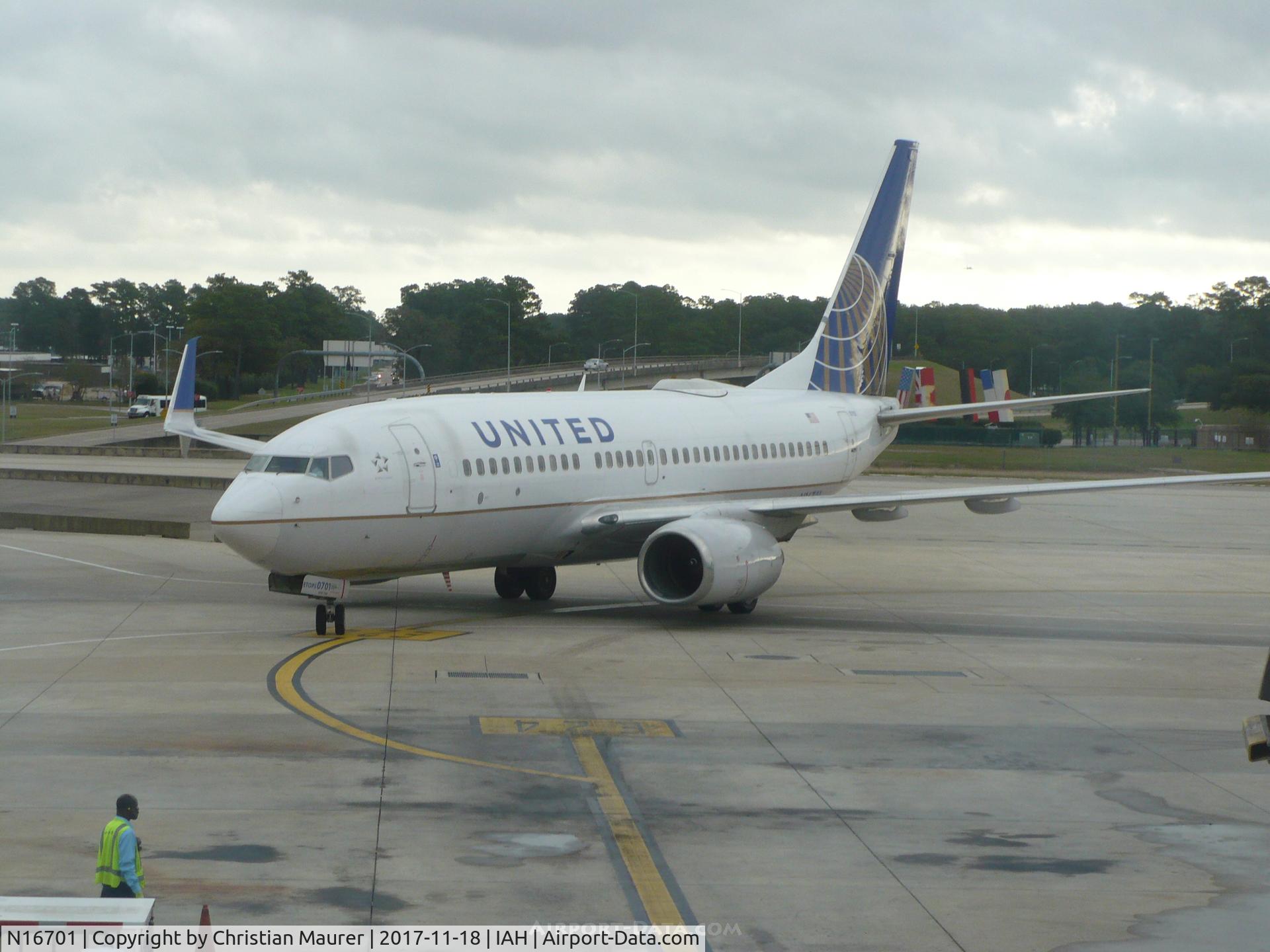 N16701, 1998 Boeing 737-724 C/N 28762, Boeing 737-724