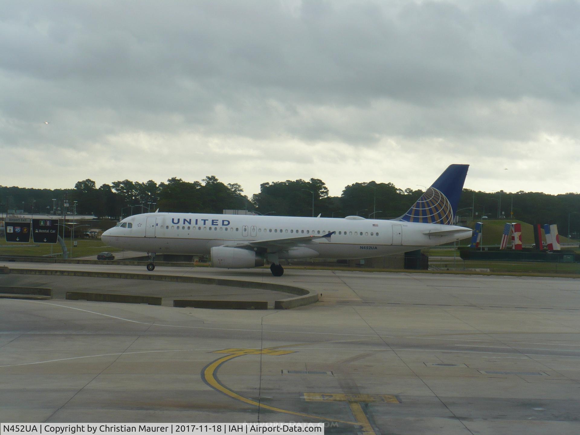 N452UA, 1999 Airbus A320-232 C/N 0955, Airbus A320