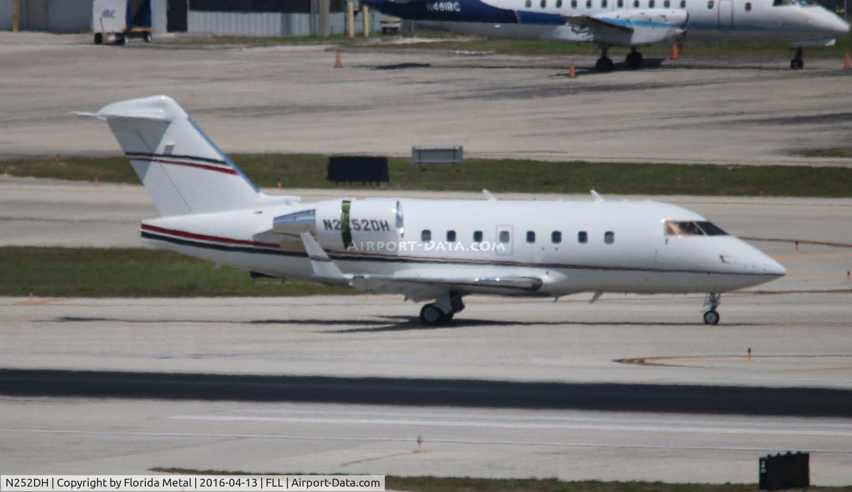 N252DH, 1999 Bombardier Challenger 604 (CL-600-2B16) C/N 5419, Challenger 604