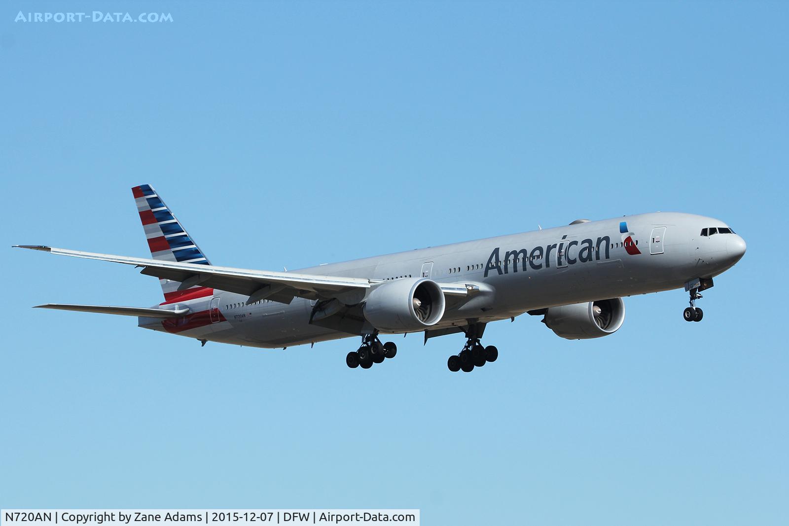 N720AN, 2013 Boeing 777-323/ER C/N 33522, Arriving at DFW Airport