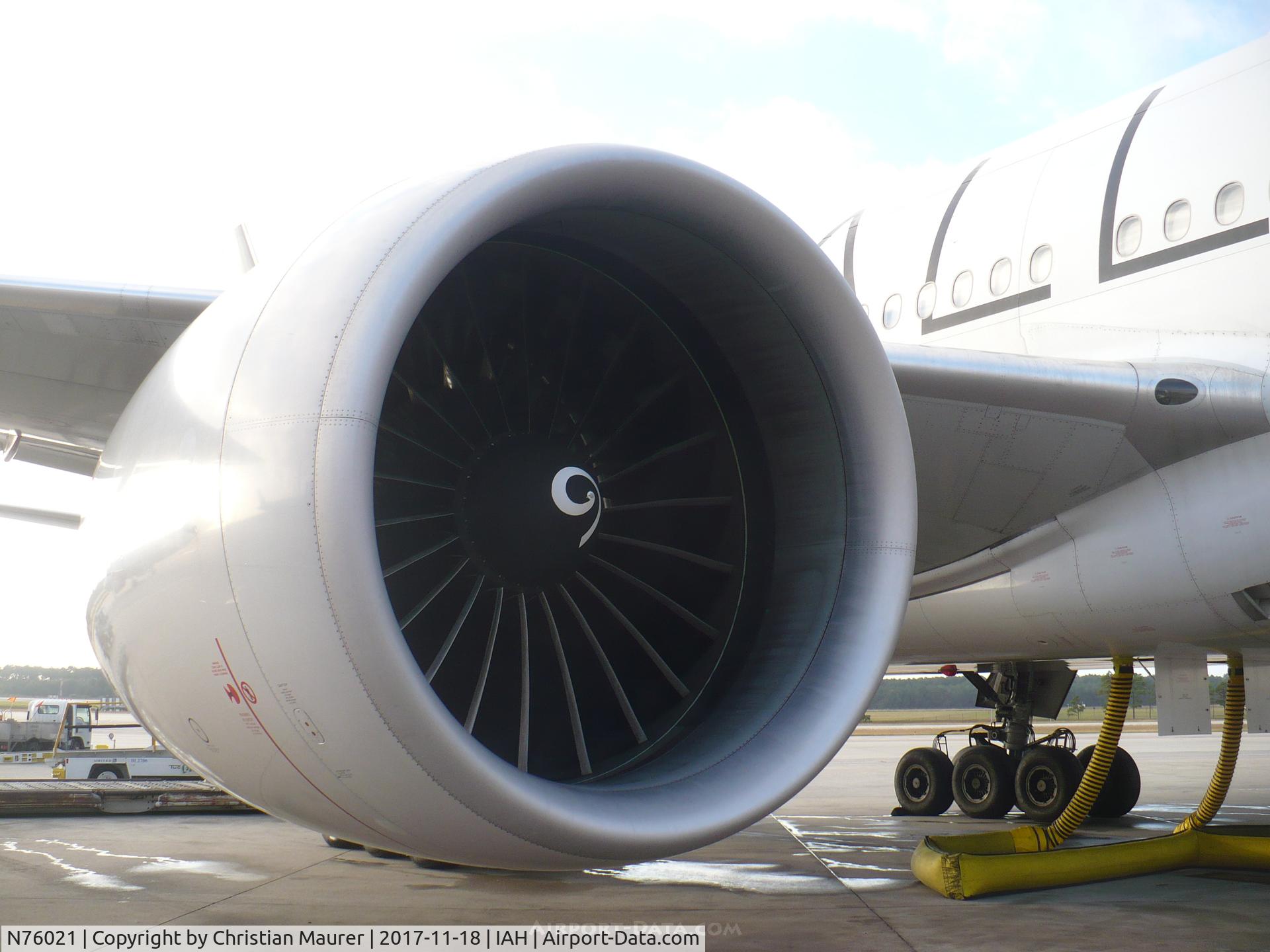 N76021, 2010 Boeing 777-224 C/N 39776, Boeing 777-224 GE90