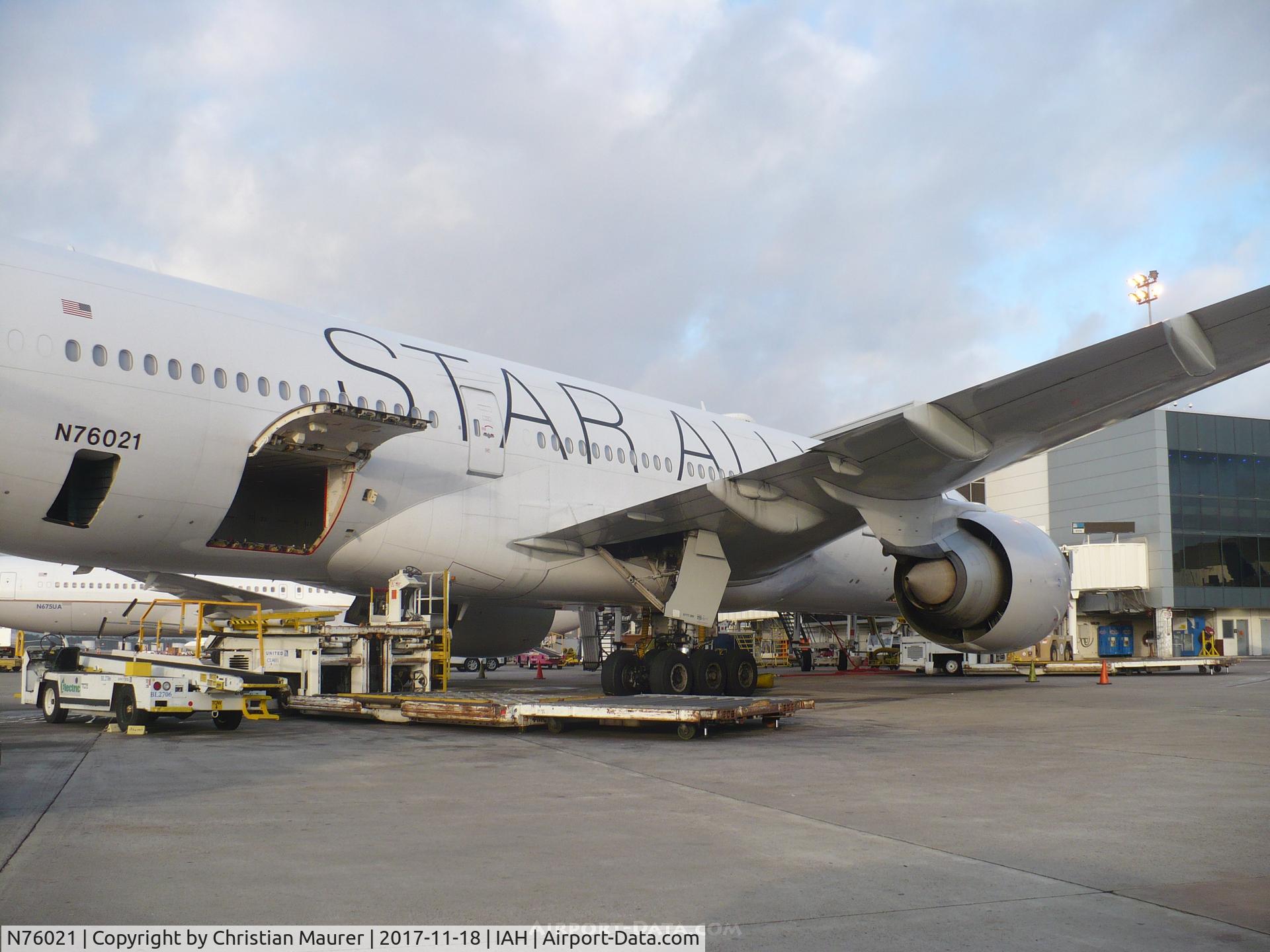 N76021, 2010 Boeing 777-224 C/N 39776, Boeing 777-224 - Thank you to United Global Services for the short tour of the ramp!
