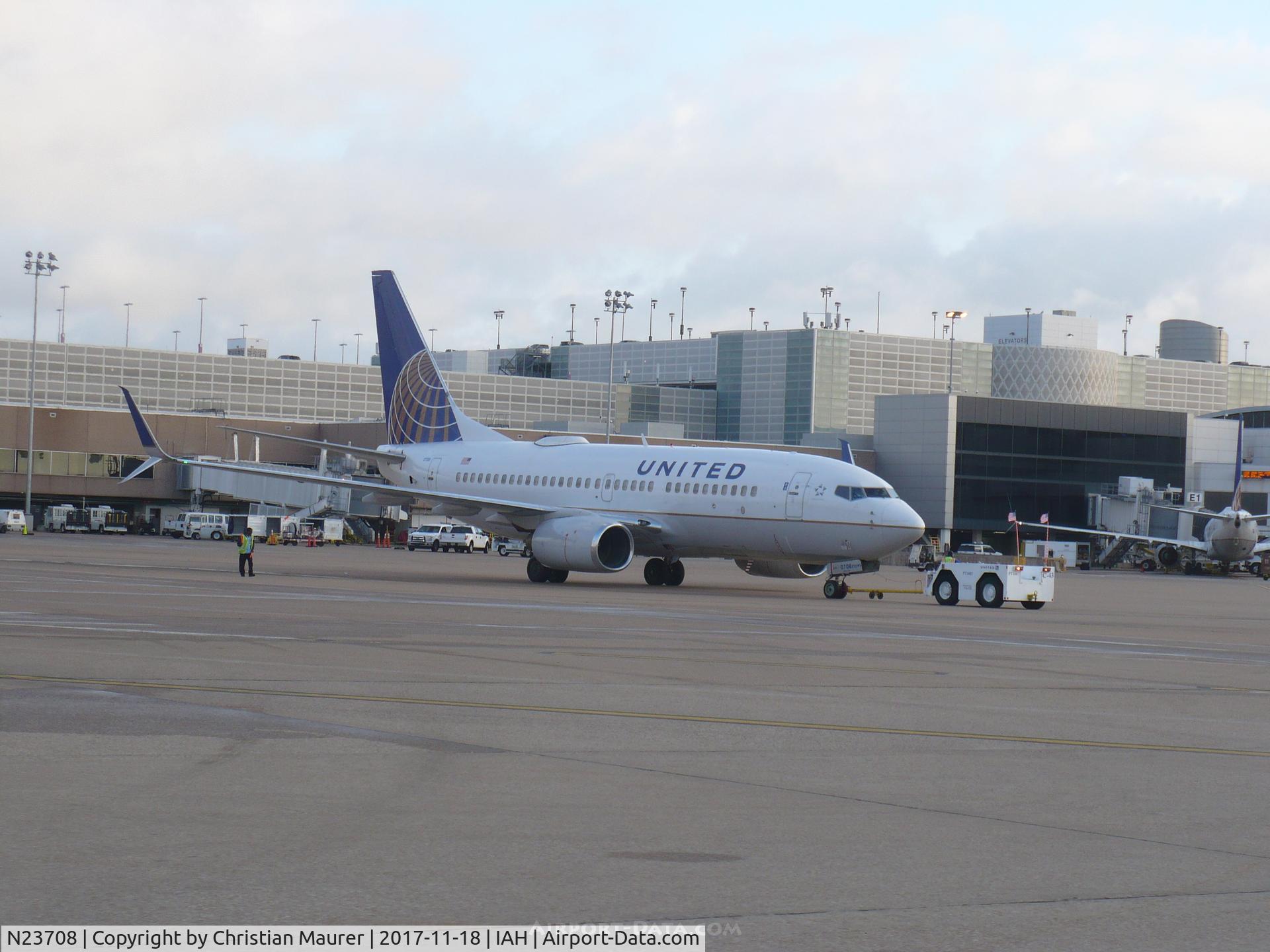 N23708, 1998 Boeing 737-724 C/N 28769, Boeing 737-724
