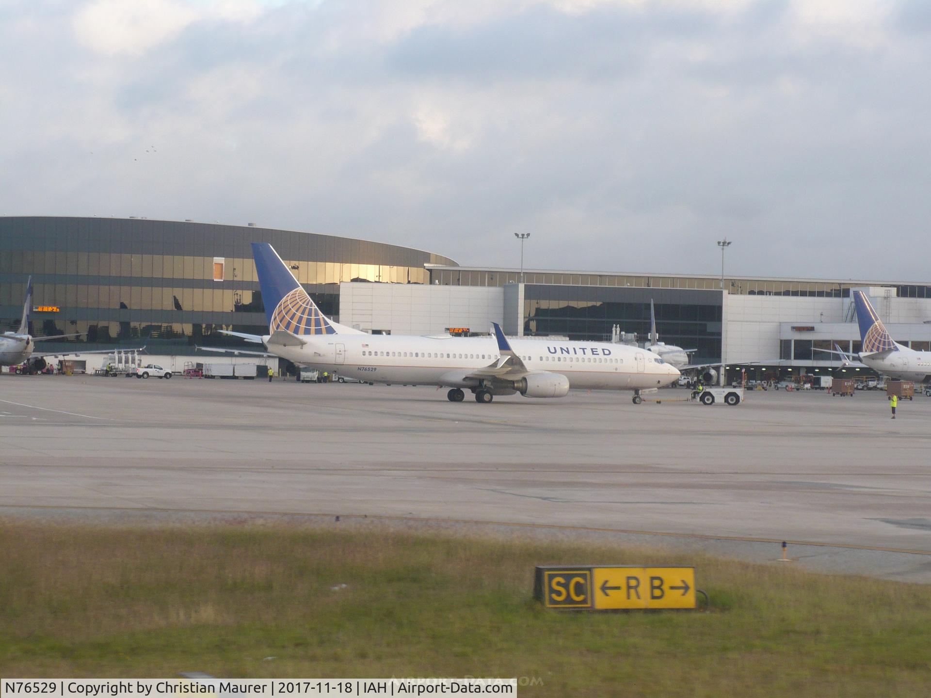 N76529, 2010 Boeing 737-824 C/N 31652, Boeing 737-824