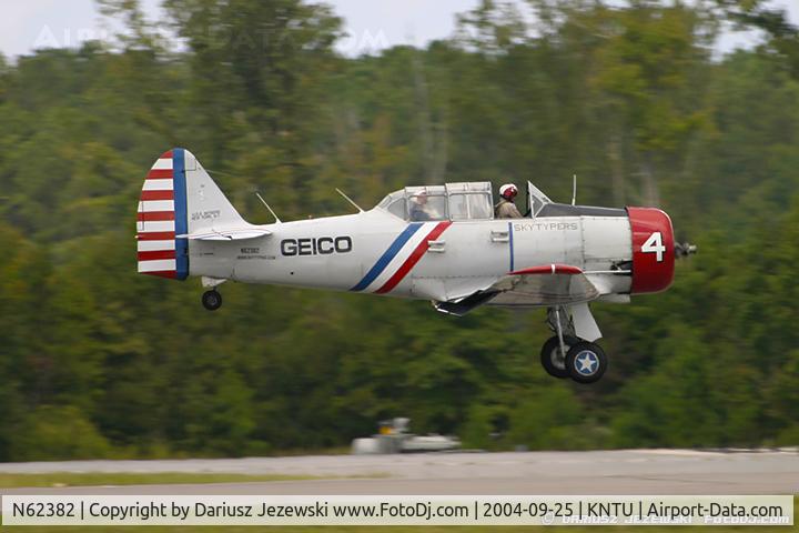 N62382, 1940 North American SNJ-2 Texan C/N 2039, North American SNJ-2 Texan  C/N 2039 - Geico Skytypers, N62382