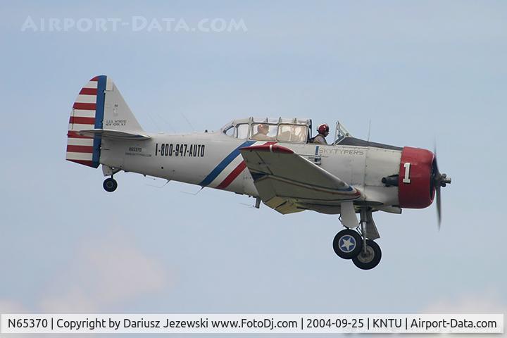 N65370, 1941 North American SNJ-2 Texan C/N 2562, North American SNJ-2 Texan  C/N 2562 - Geico Skytypers, N65370