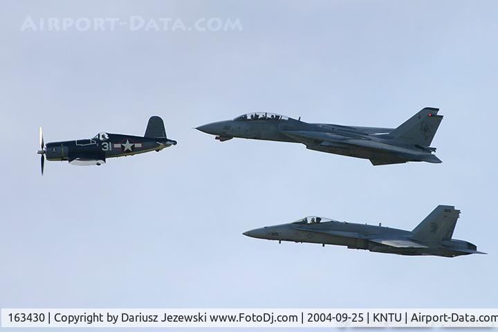 163430, 1987 McDonnell Douglas F/A-18C Hornet C/N 624/C004, F/A-18C Hornet 163430 AD-325 from VFA-106 