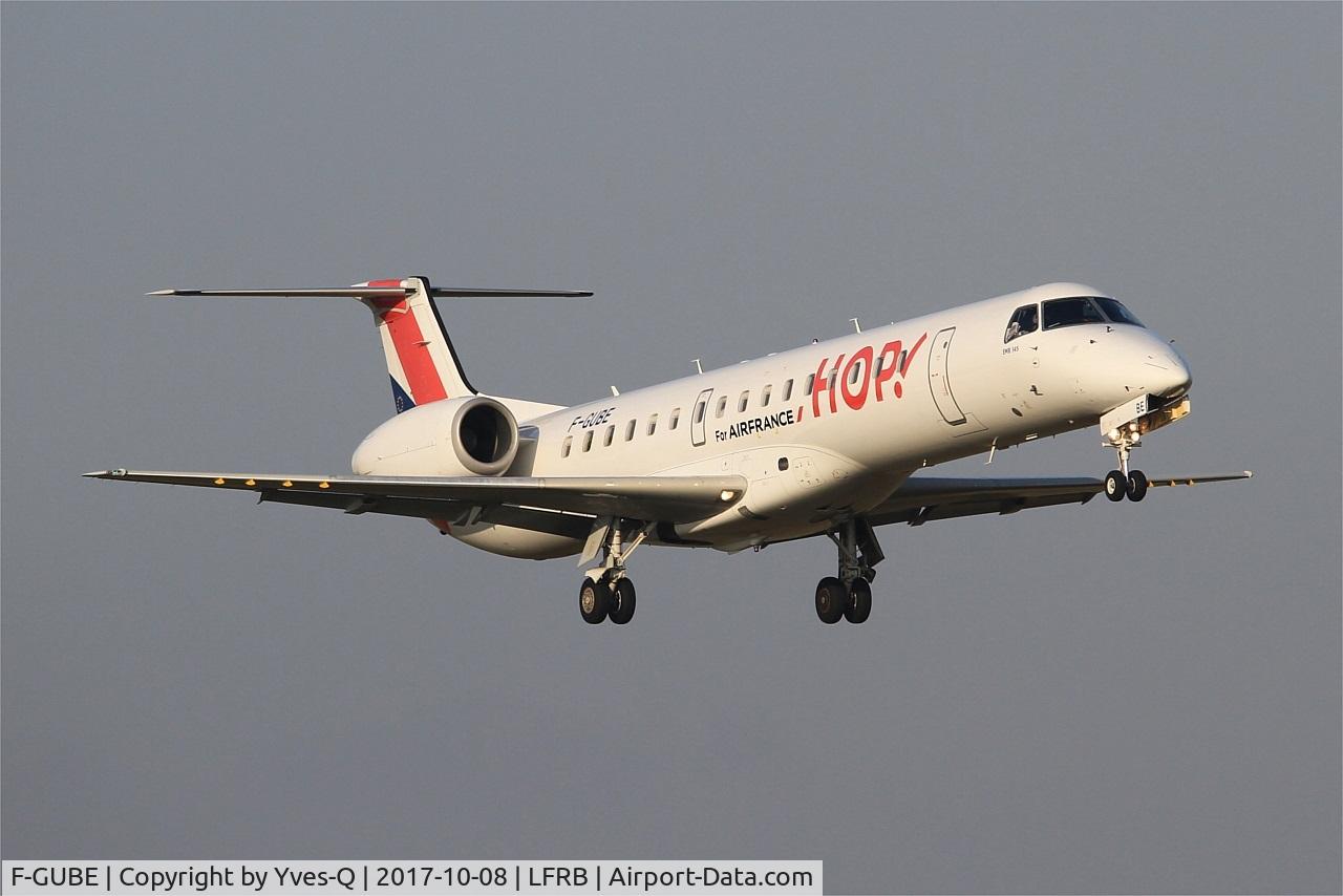 F-GUBE, 2002 Embraer ERJ-145LR (EMB-145LR) C/N 145668, Embraer ERJ-145LR, On final rwy 07R, Brest-Bretagne airport (LFRB-BES)