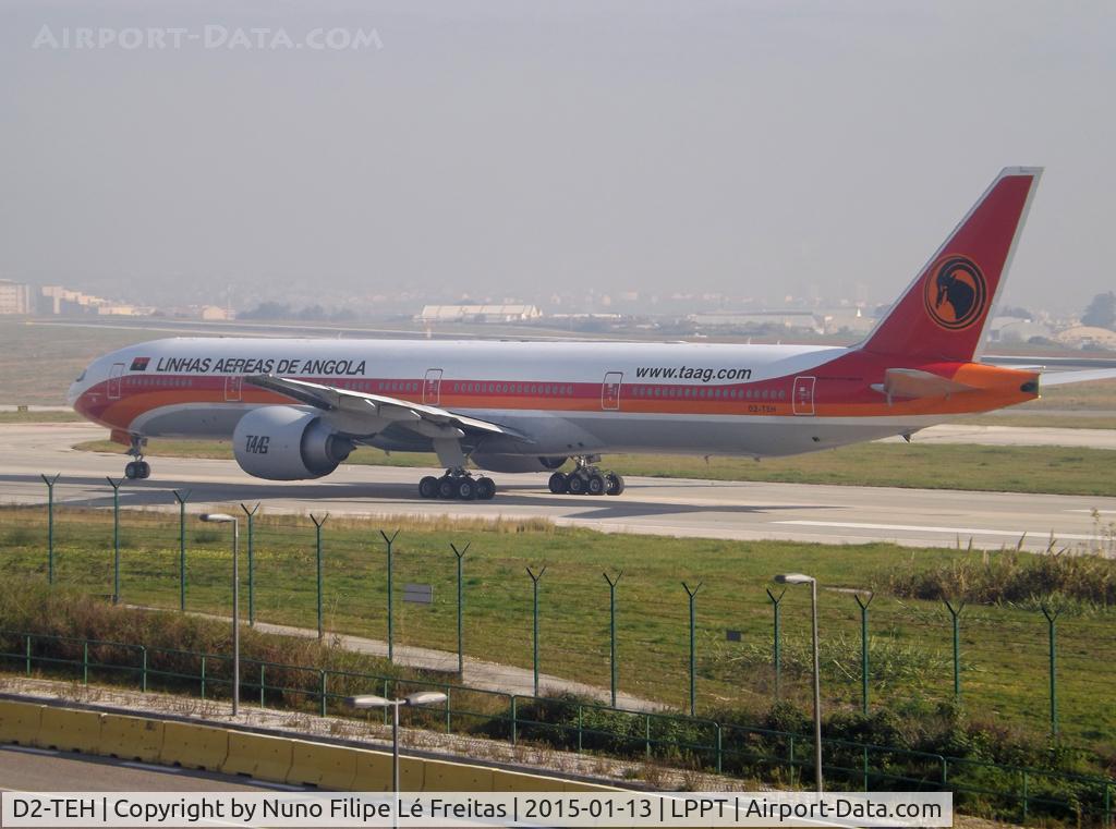 D2-TEH, 2011 Boeing 777-3M2/ER C/N 40806, Taxying.