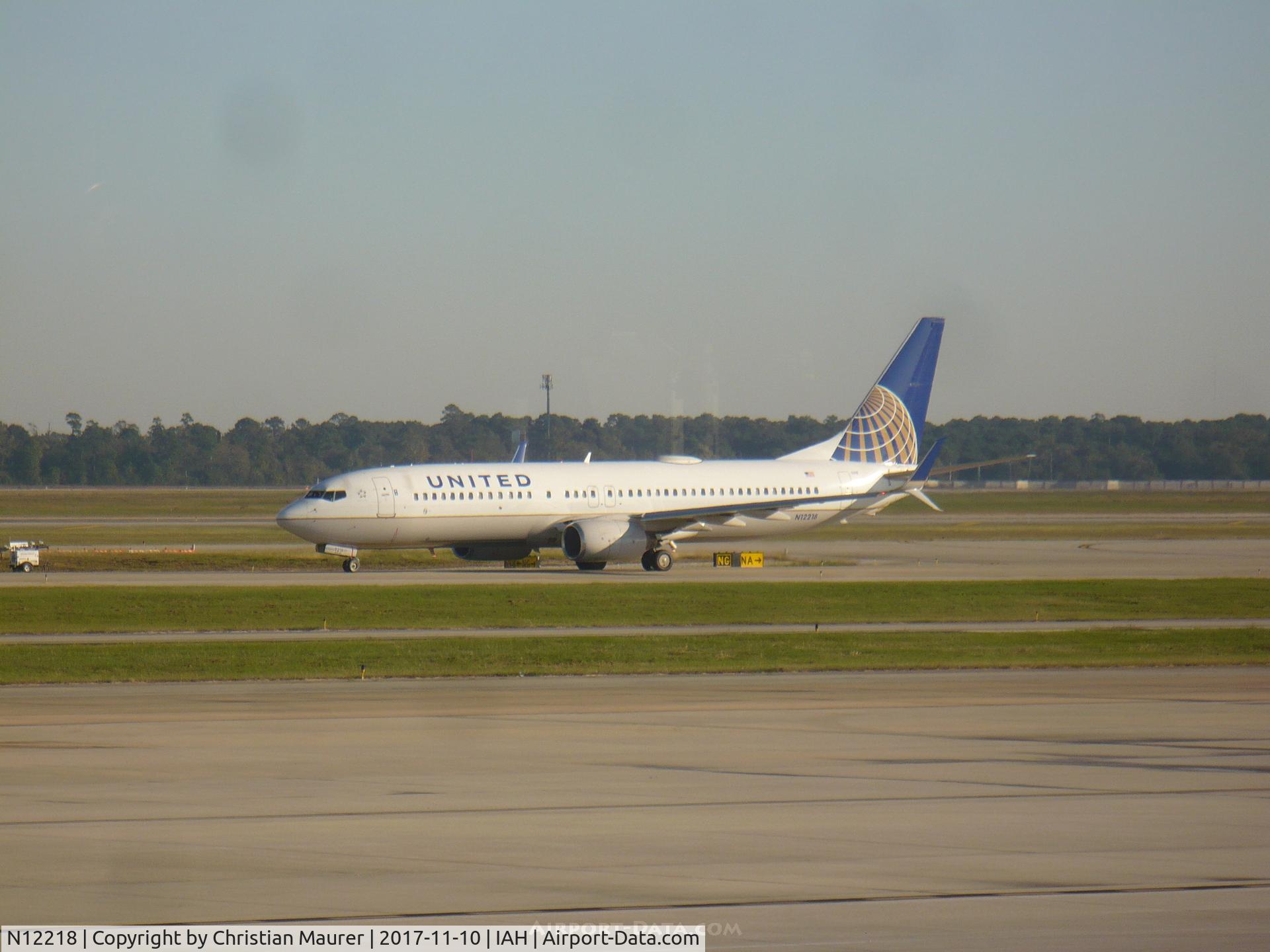 N12218, 1998 Boeing 737-824 C/N 28778, Boeing 737-824