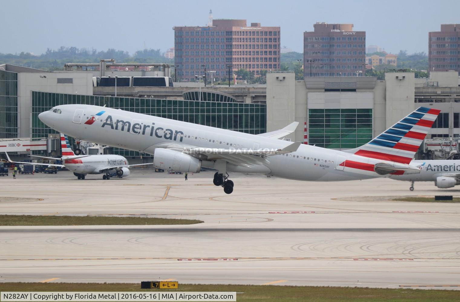 N282AY, 2009 Airbus A330-243 C/N 1069, American