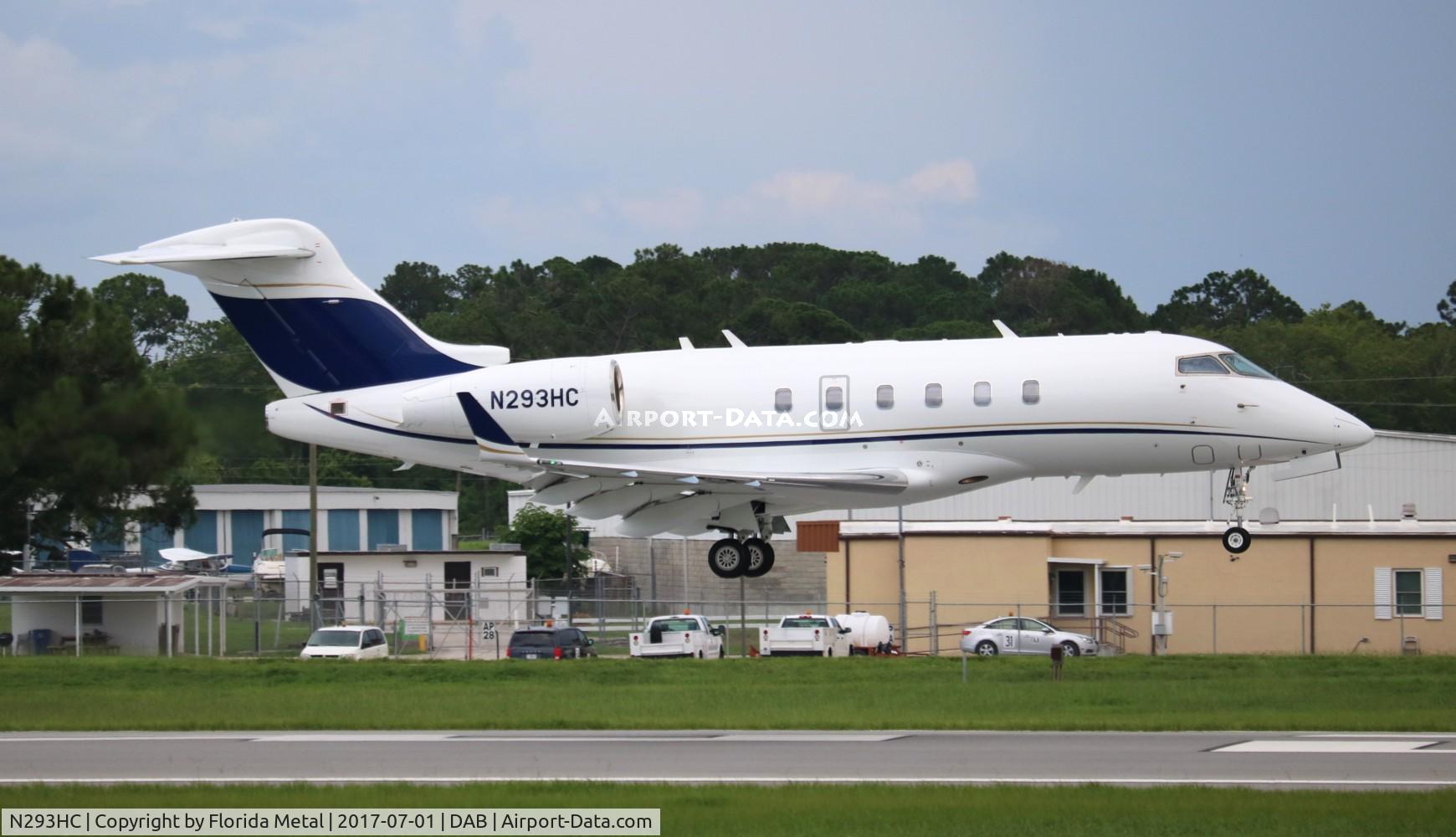 N293HC, 2011 Bombardier Challenger 300 (BD-100-1A10) C/N 20330, Challenger 300