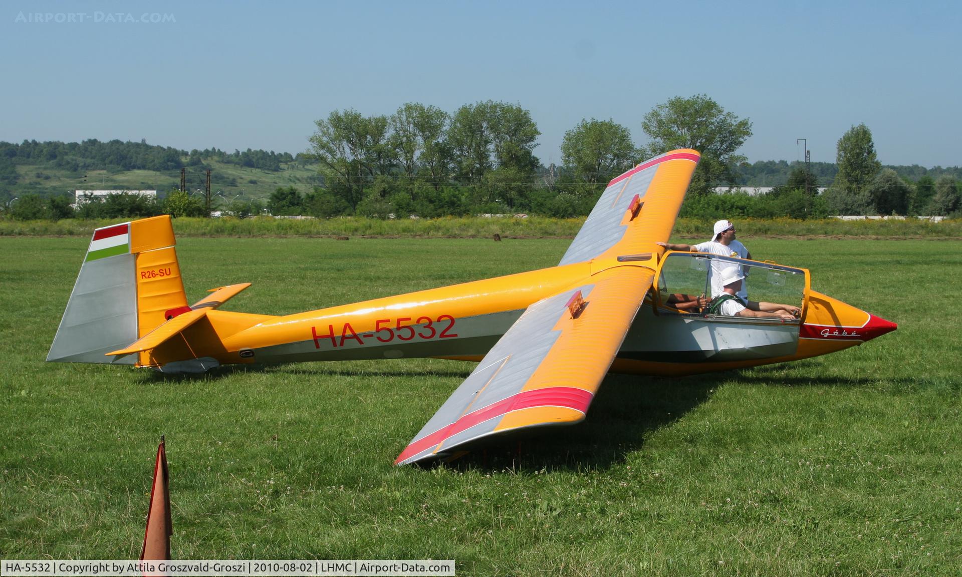 HA-5532, 1986 Rubik R-26SU Góbé 82 C/N AA800048, Miskolc Airport, Hungary