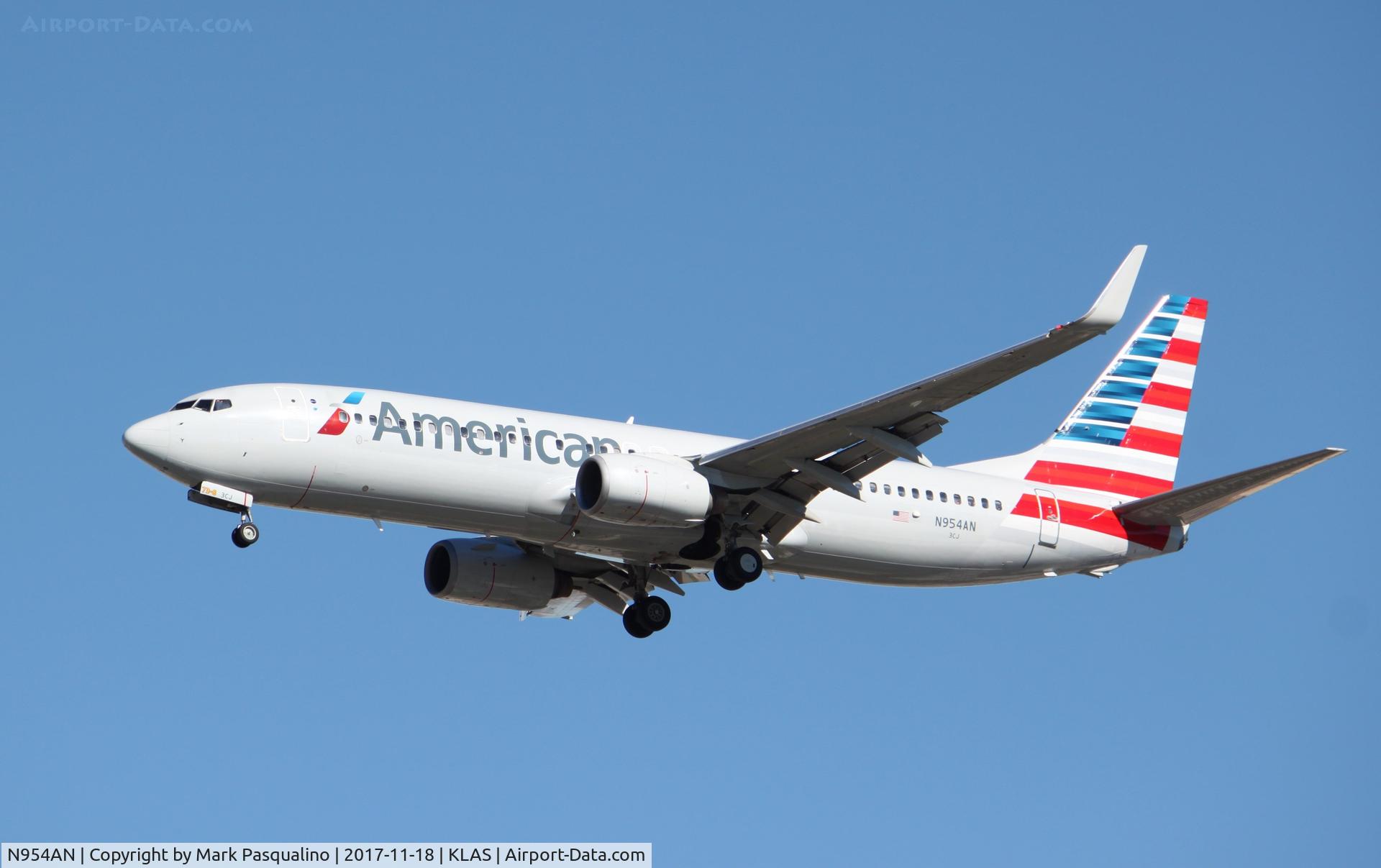 N954AN, 2001 Boeing 737-823 C/N 30089, Boeing 737-800