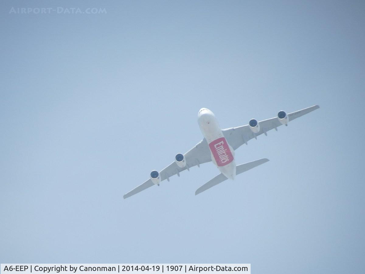 A6-EEP, 2013 Airbus A380-861 C/N 138, Turning final