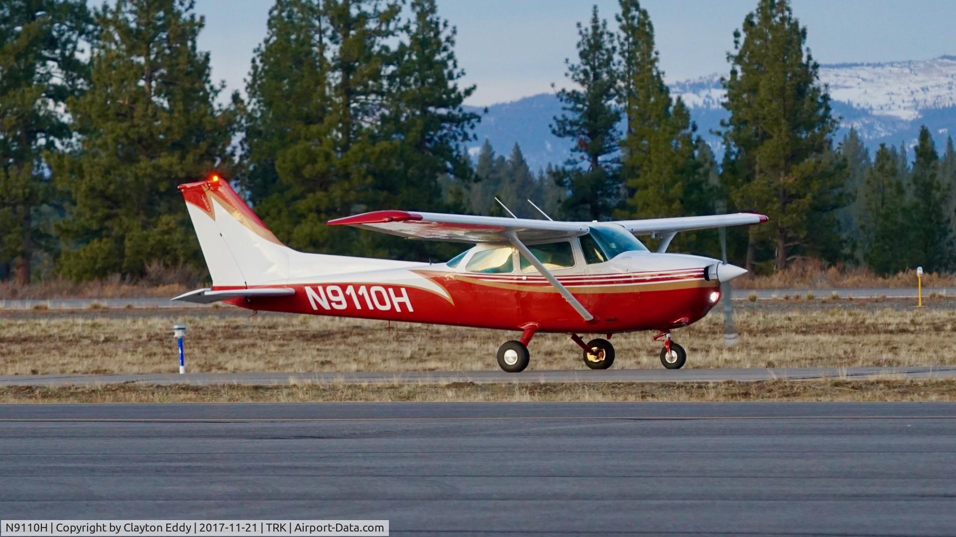 N9110H, 1975 Cessna 172M C/N 17265951, Truckee Airport 2017.