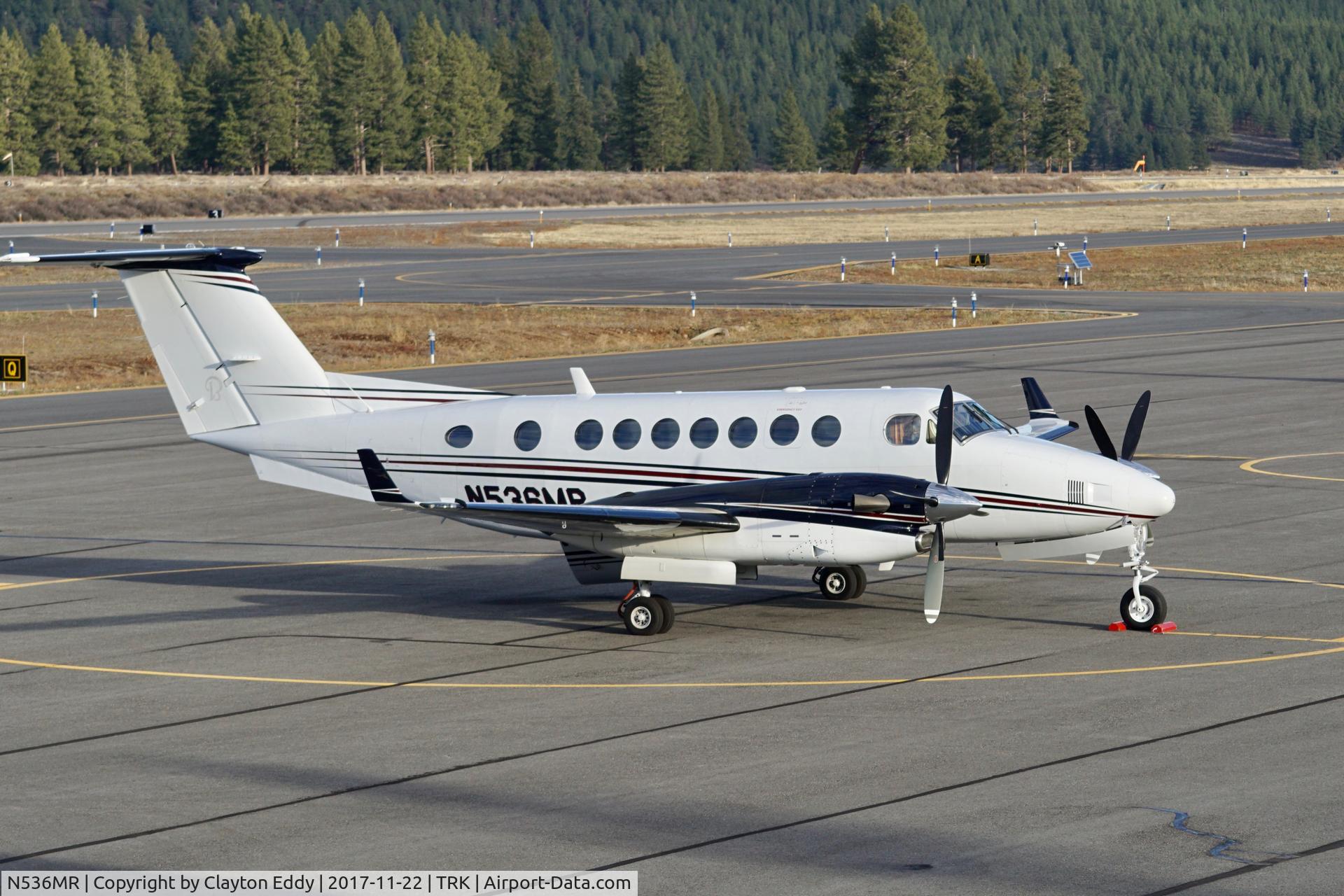 N536MR, 2007 Hawker Beechcraft 350 King Air (B300) C/N FL-536, Truckee Airport 2017.
