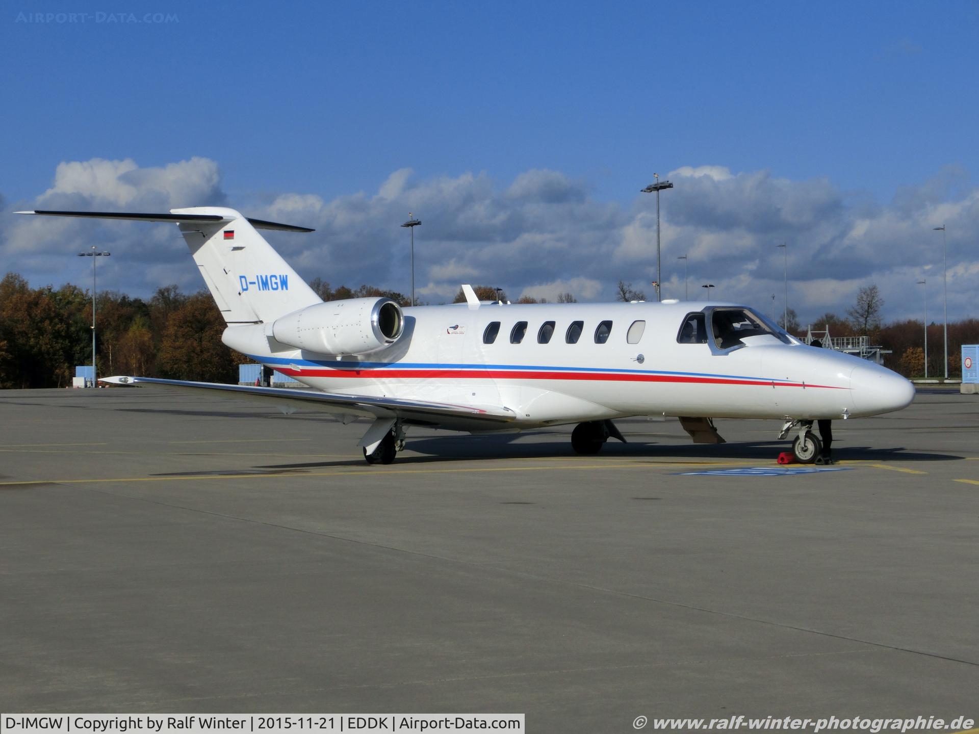 D-IMGW, 2012 Cessna 525A CitationJet CJ2+ C/N 525A-0498, Cessna 525A CitationJet CJ2+ - AHO Air Hamburg Private Jets - 525A0498 - D-IMGW - 21.11.2015 - CGN