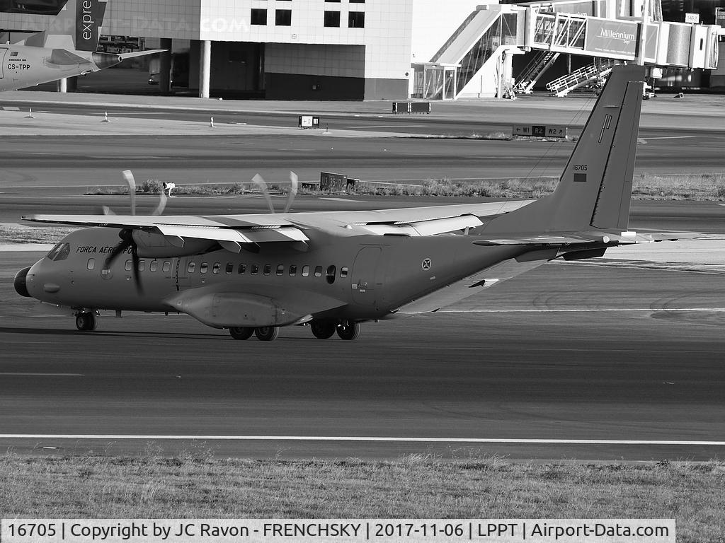 16705, 2009 CASA C-295M C/N S-057, FAP Força Aérea Portuguesa