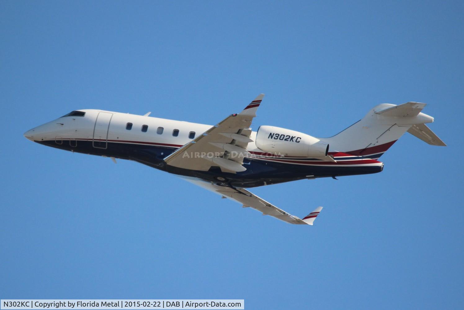 N302KC, 2013 Bombardier Challenger 300 (BD-100-1A10) C/N 20389, Kroger Challenger 300