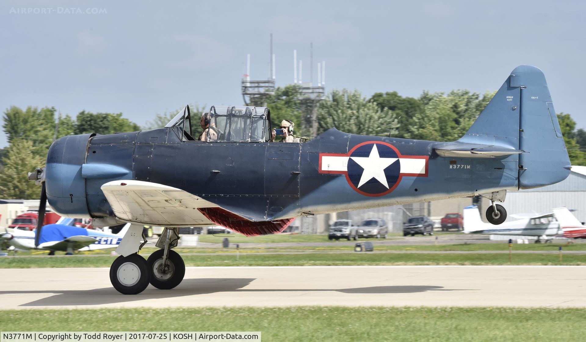 N3771M, North American SNJ-5C (AT-6D) Texan Texan C/N 88-17109, Airventure 2017